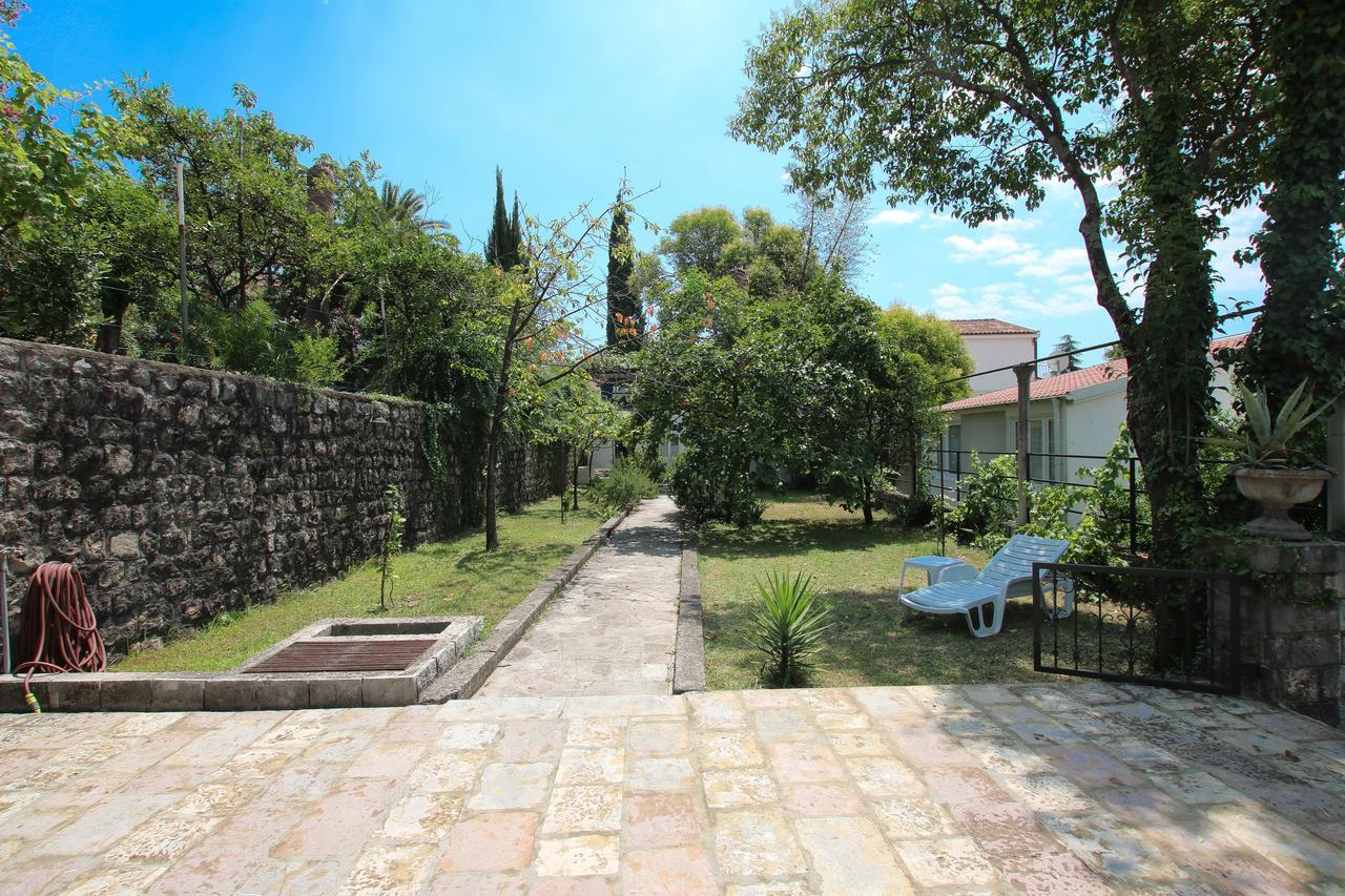 Guest House Saga Herceg Novi Extérieur photo